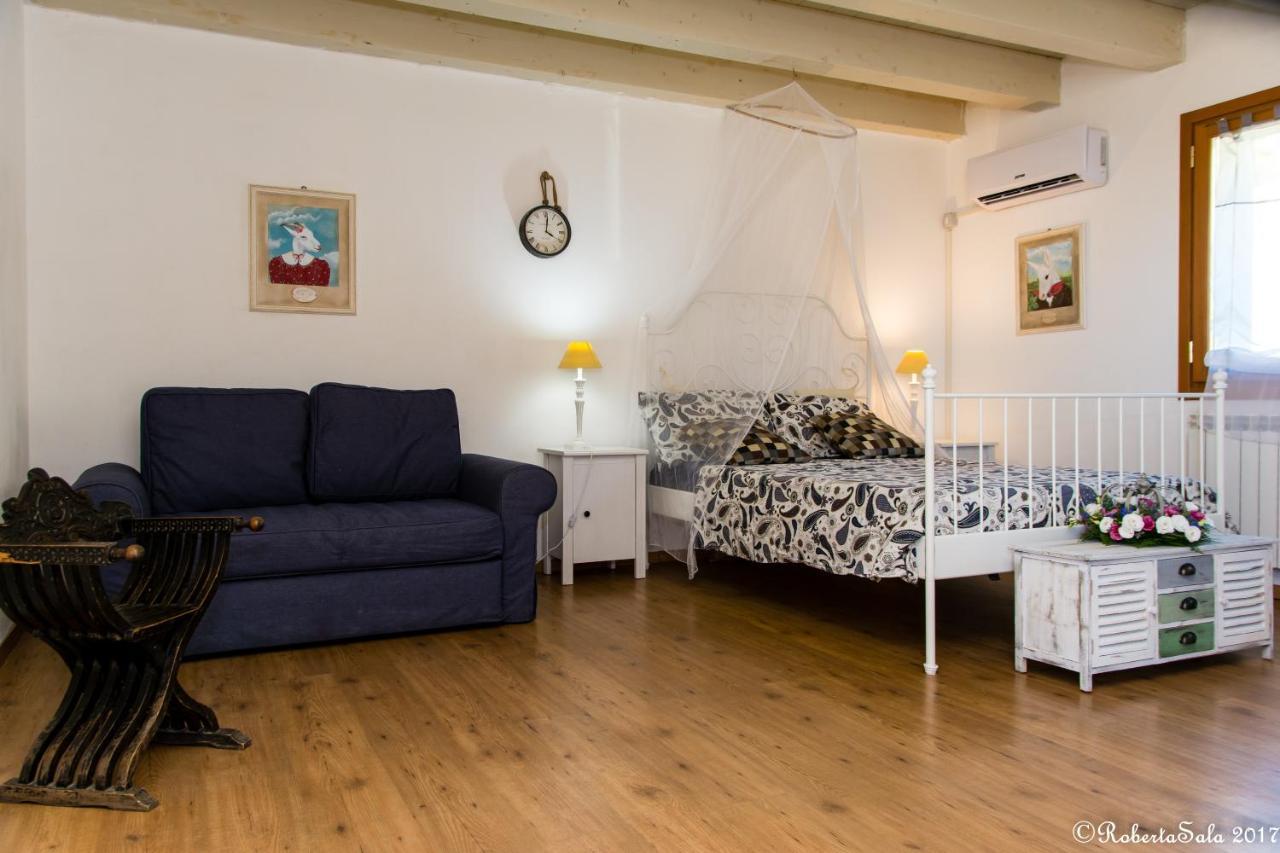 Agriturismo Monaci Templari سيبورجا الغرفة الصورة